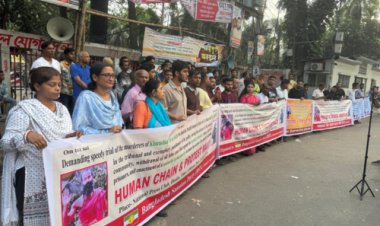 बांग्लादेश में पुजारी का शव मिलने के बाद अल्पसंख्यकों की सुरक्षा को लेकर प्रदर्शन तेज