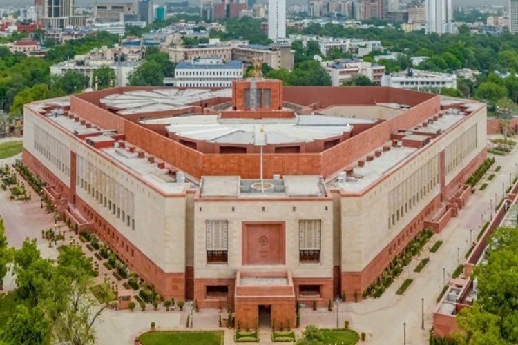 बजट सत्र: संसद के दोनों सदनों की कार्यवाही अनिश्चितकाल के लिए स्थगित
